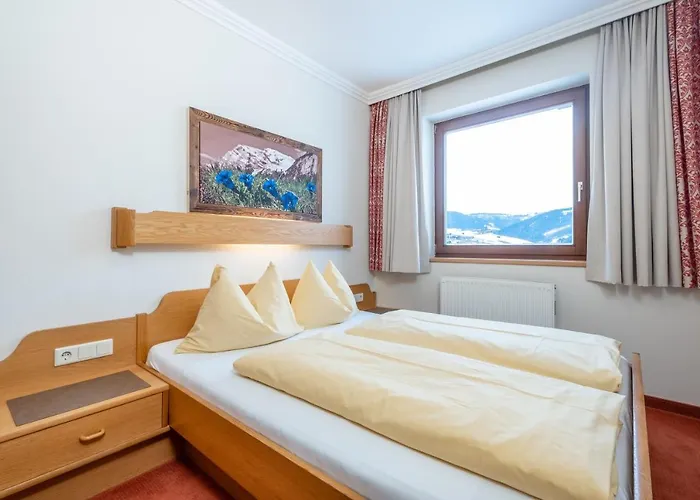 酒店 Garni Ransburgerhof 3*